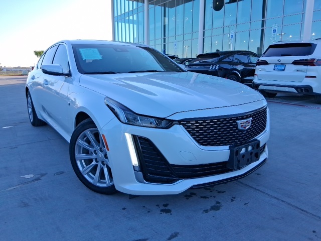 2024 Cadillac CT5 Luxury's photo