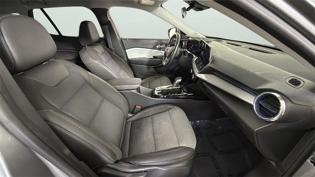 2024 Chevrolet Trax LT photo 27