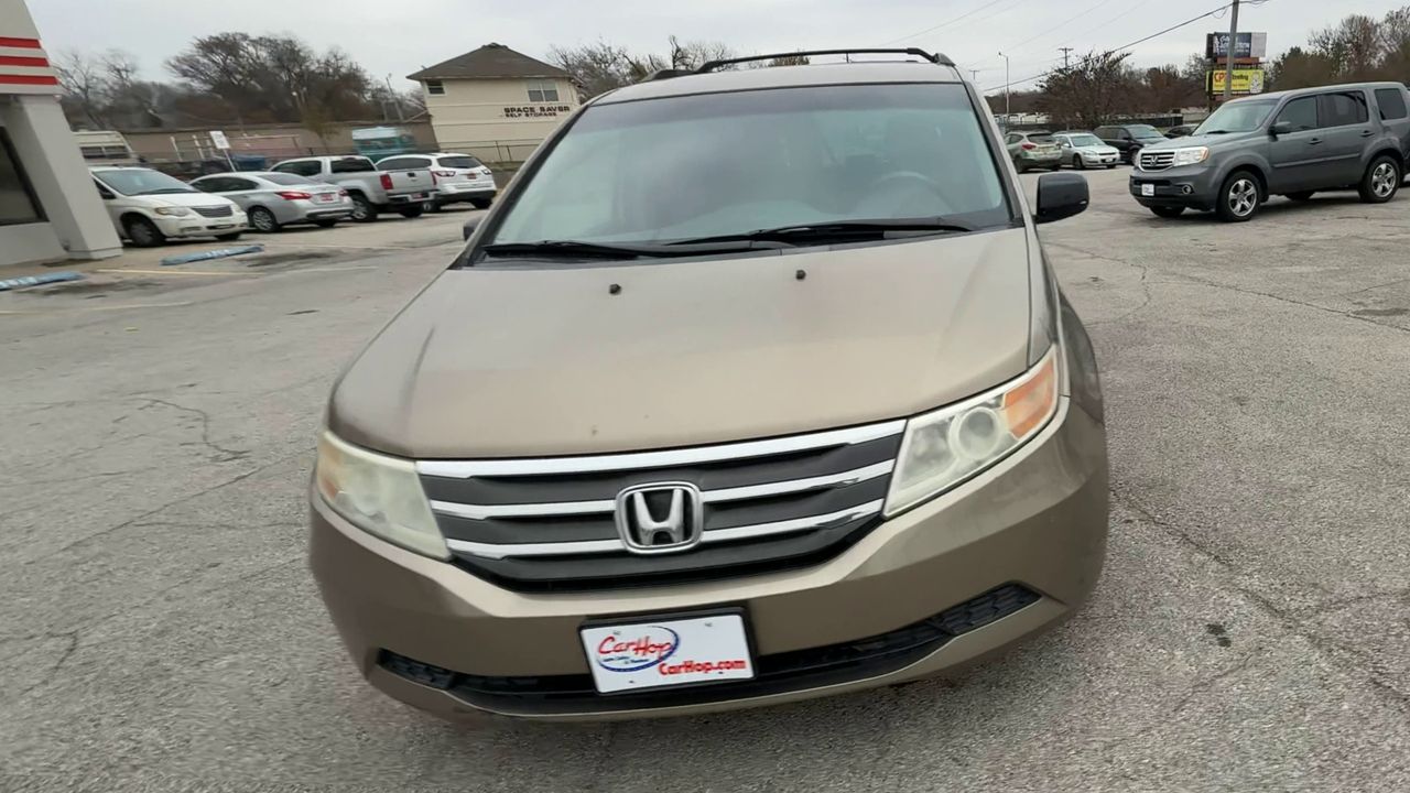 2011 Honda Odyssey EX photo 2