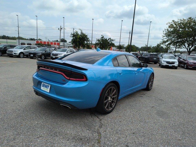 2016 Dodge Charger R/T photo 5