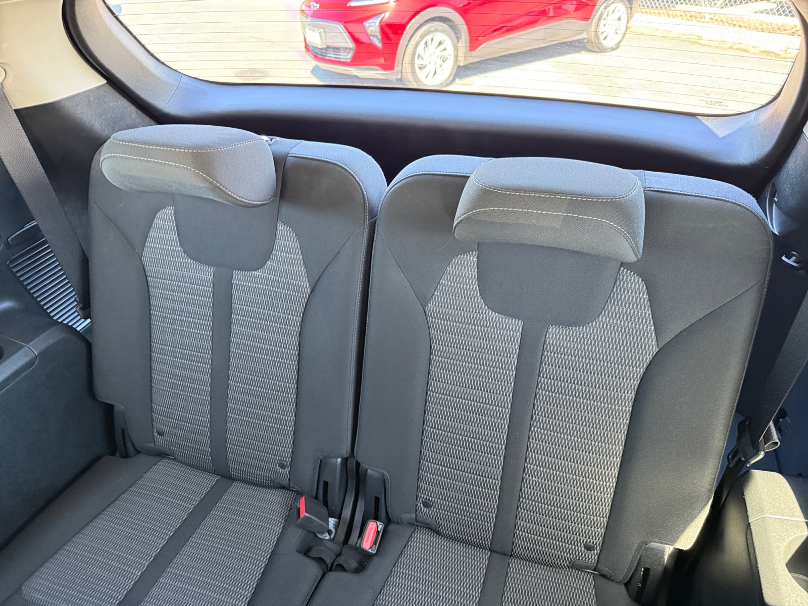 2023 Kia Sorento LX photo 21
