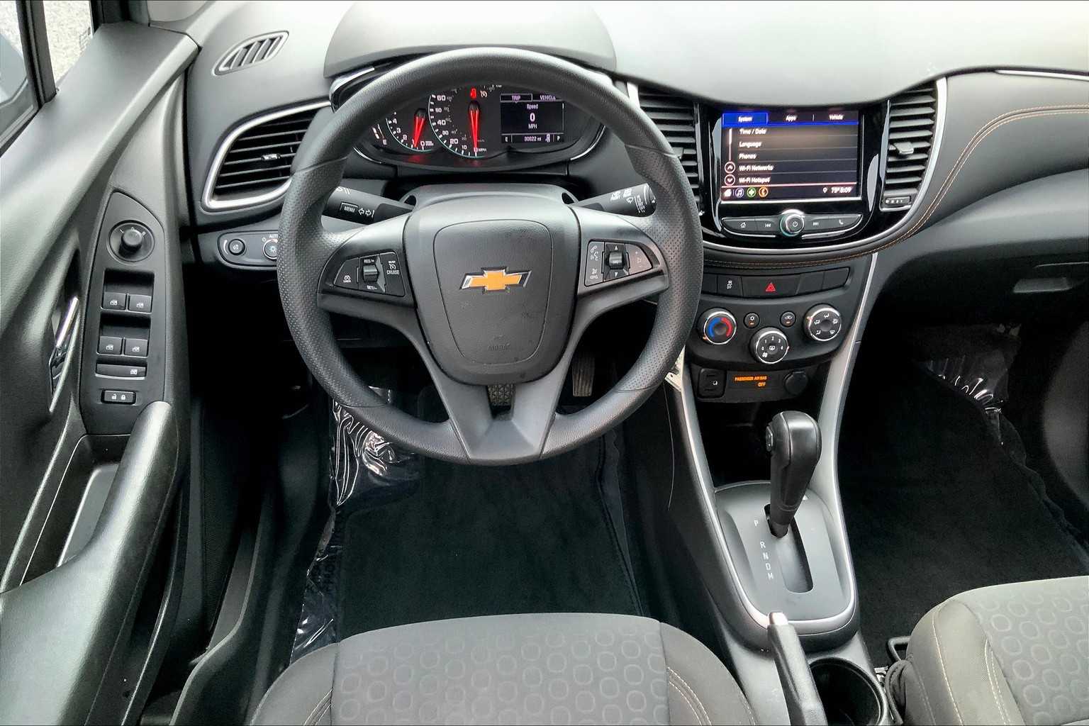 2021 Chevrolet Trax LS photo 5