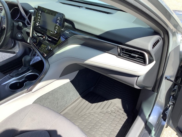 2024 Toyota Camry LE photo 20