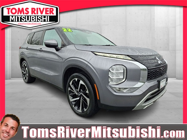 2022 Mitsubishi Outlander SE