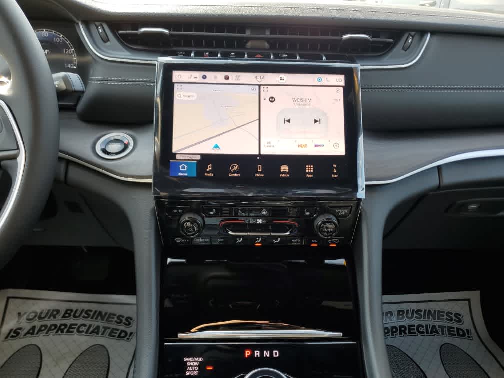 2025 Jeep Grand Cherokee Limited photo 21