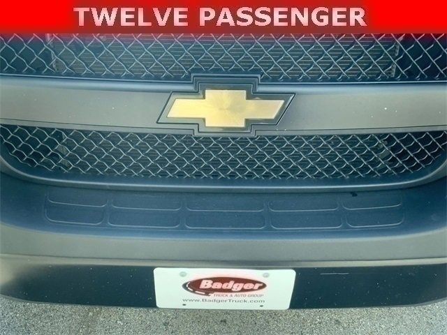 2022 Chevrolet Express Passenger 3500 photo 28