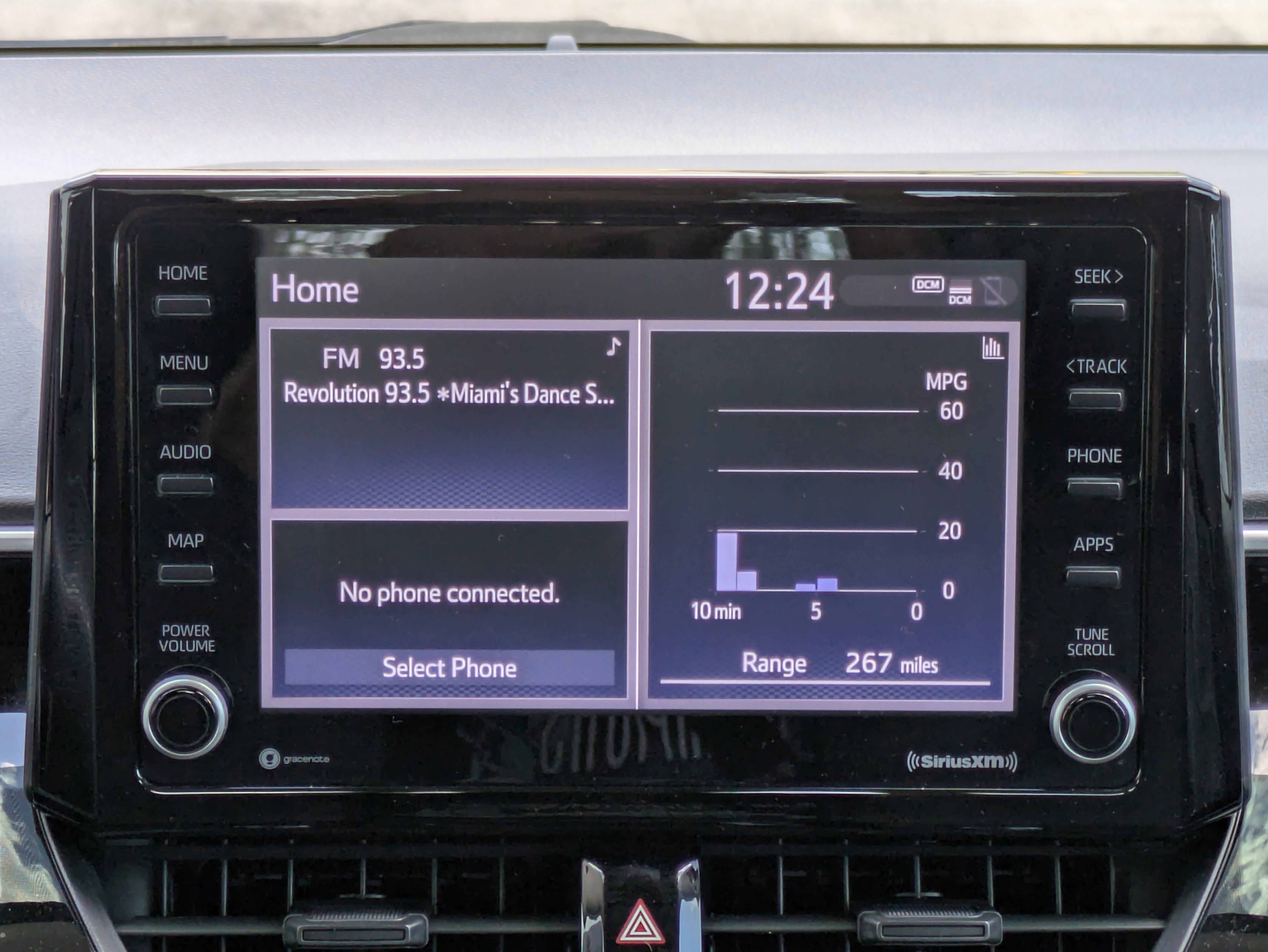 2022 Toyota Corolla LE photo 2