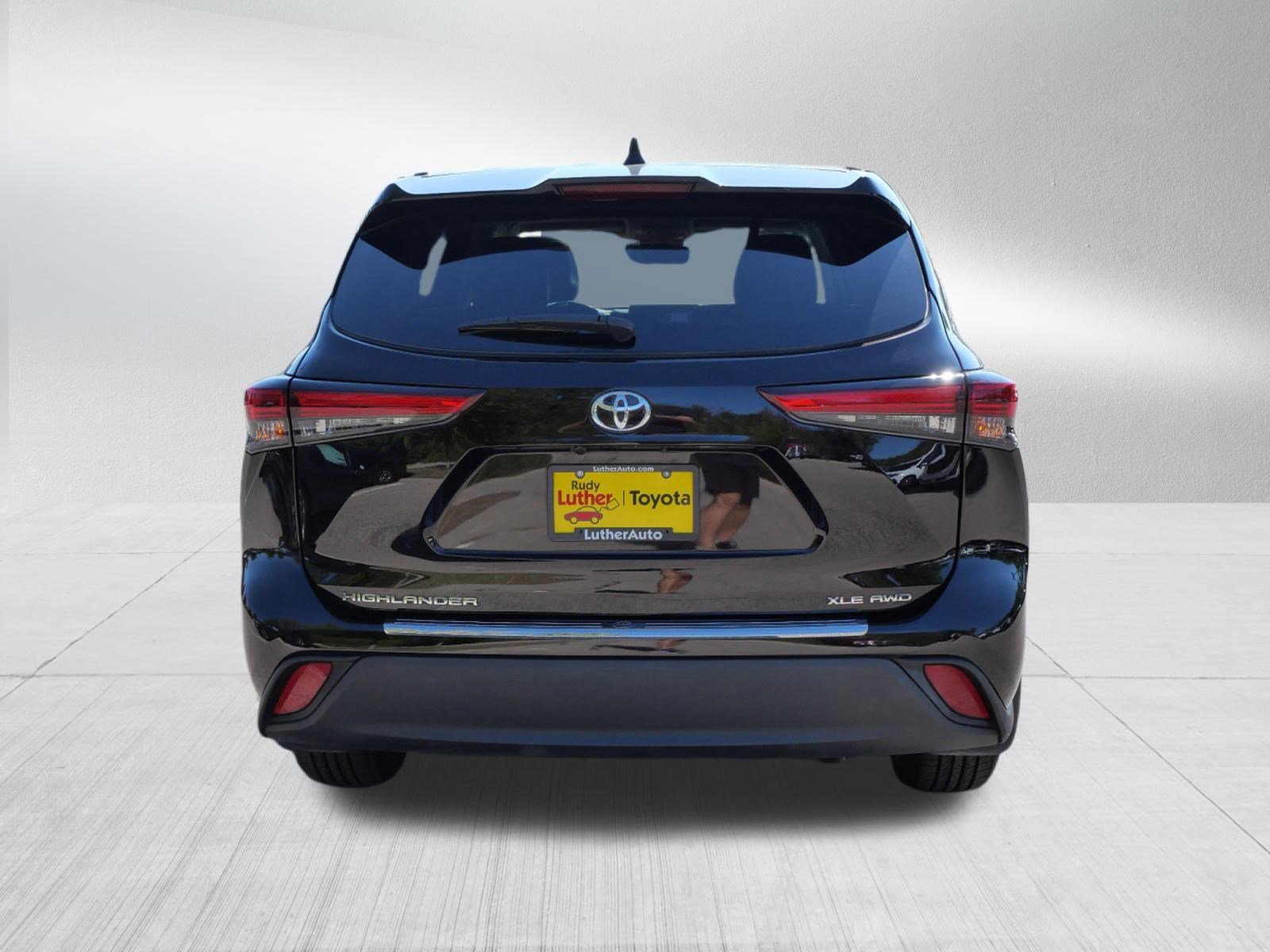 2022 Toyota Highlander XLE photo 4