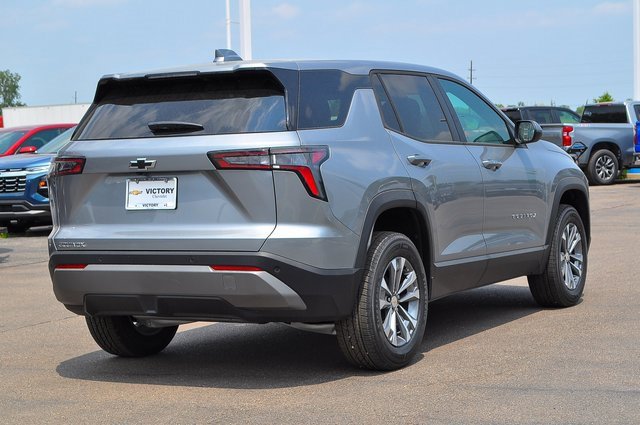 2026 Chevrolet Equinox LT photo 3