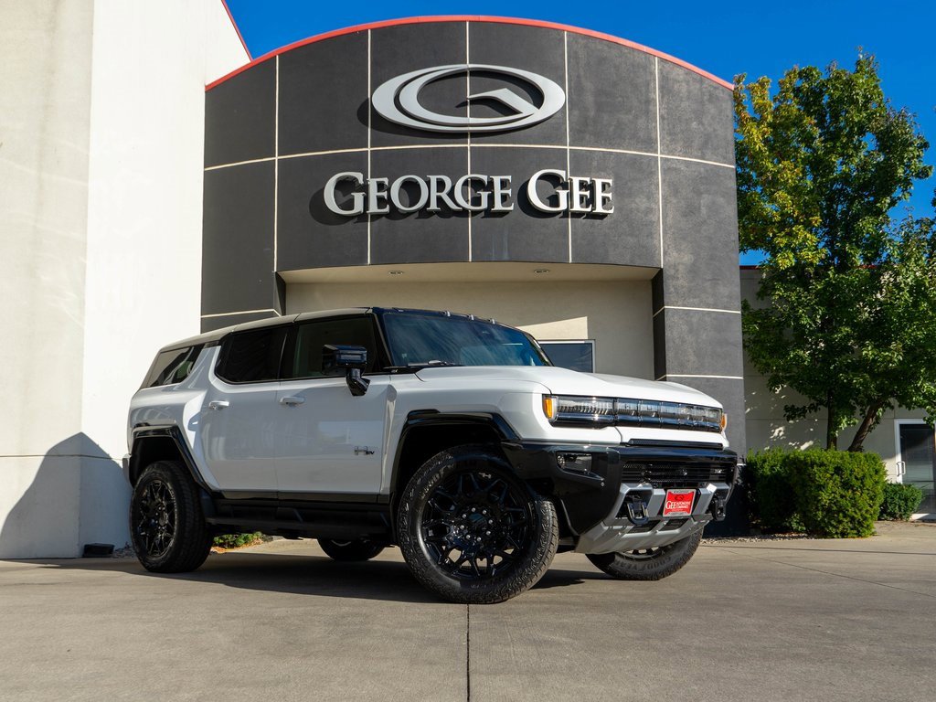 2026 GMC HUMMER EV 2X's photo