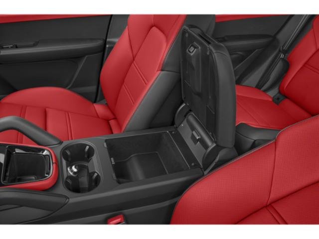 2025 Porsche Cayenne Coupe photo 11