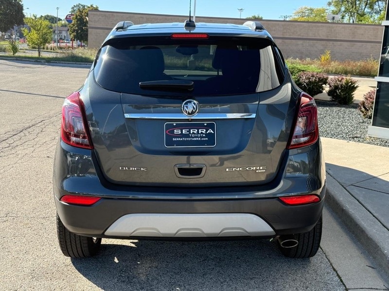 2017 Buick Encore Essence photo 4