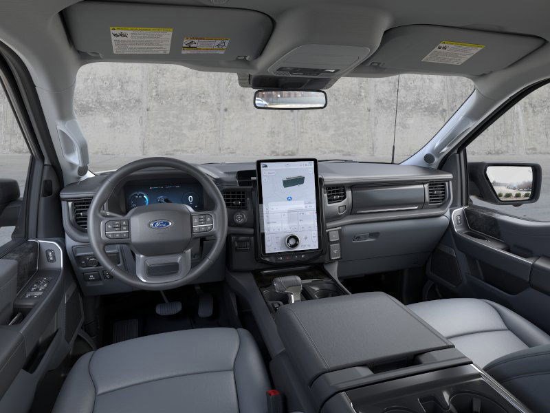 2025 Ford F-150 Lightning photo 9