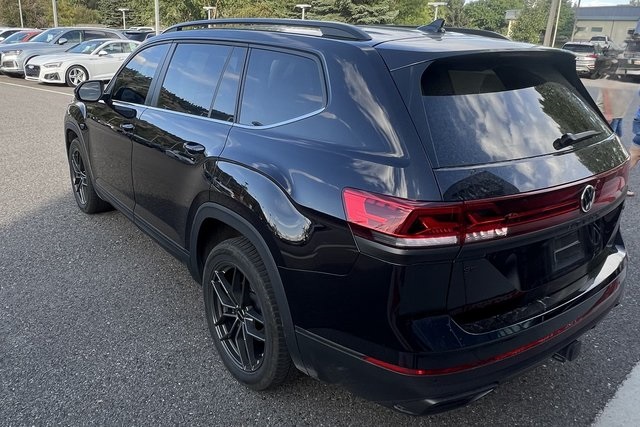 2024 Volkswagen Atlas SE Technology photo 4