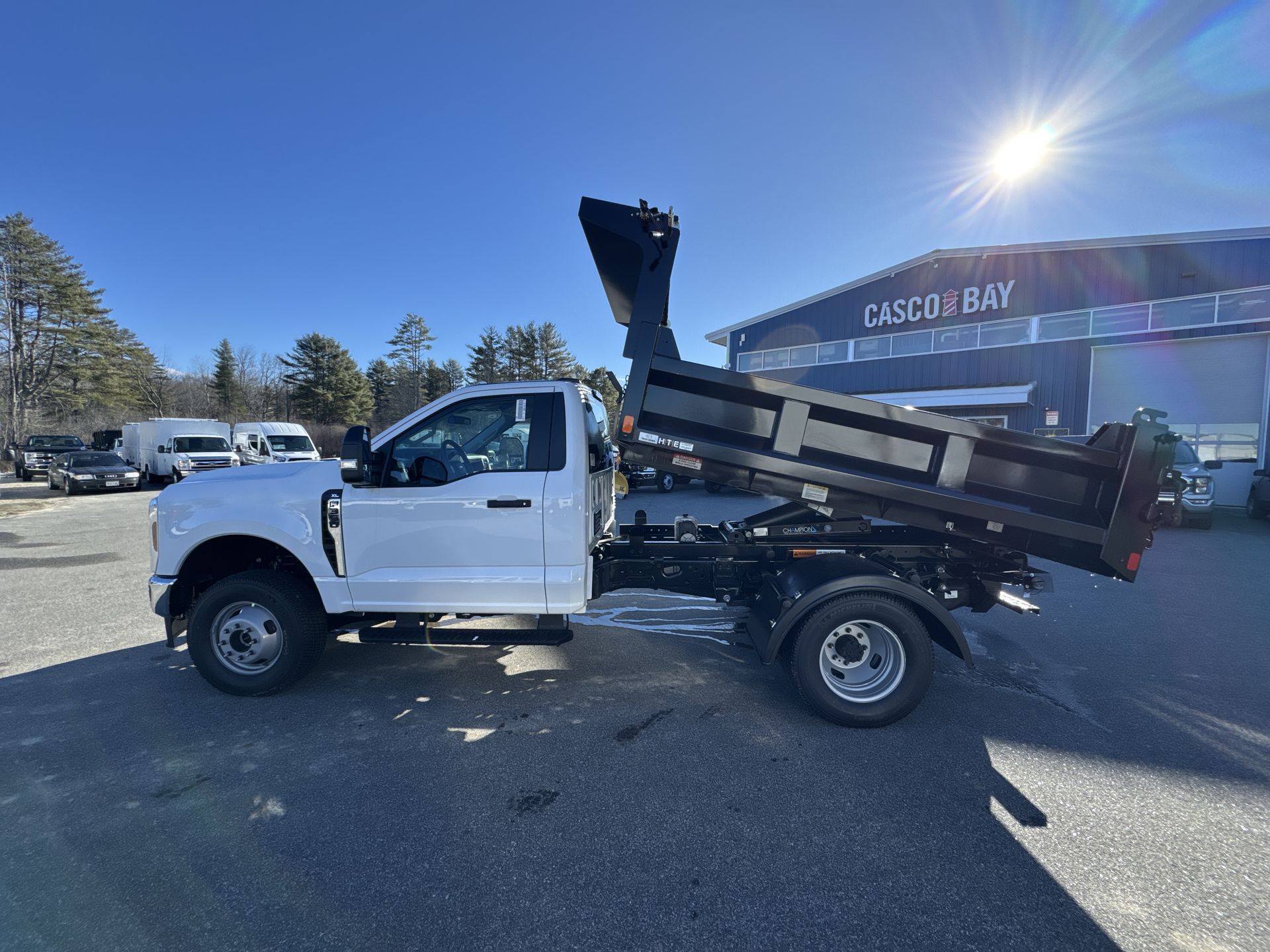 2026 Ford F-350 Super Duty Chassis Cab