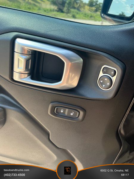 2020 Jeep Wrangler Unlimited Sport Altitude photo 21
