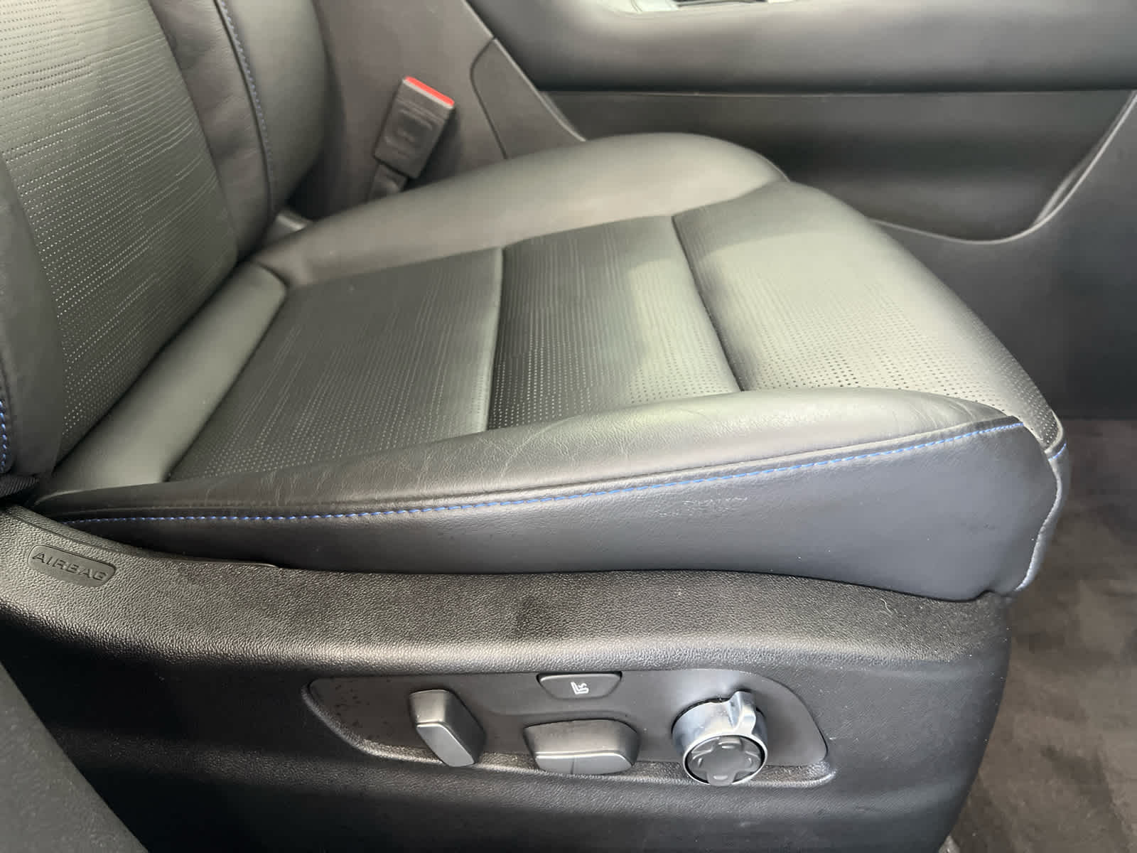 2024 Cadillac XT4 Sport photo 10
