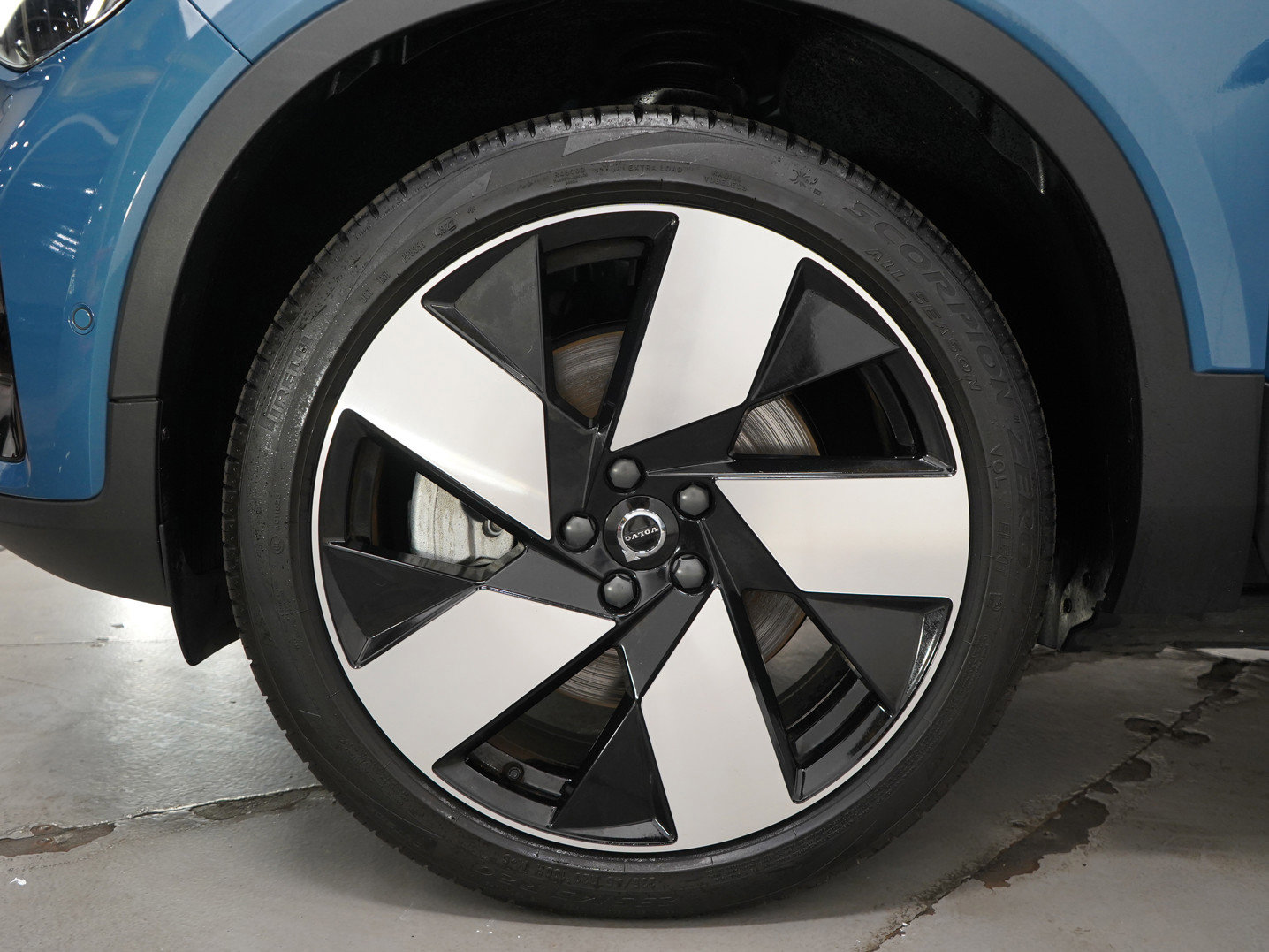 2023 Volvo XC40 Recharge Ultimate AWD photo 26