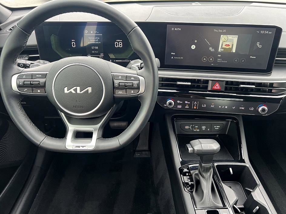 2025 Kia K5 GT photo 16