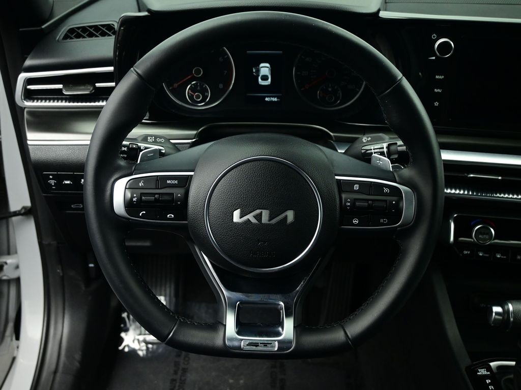 2024 Kia K5 GT photo 3