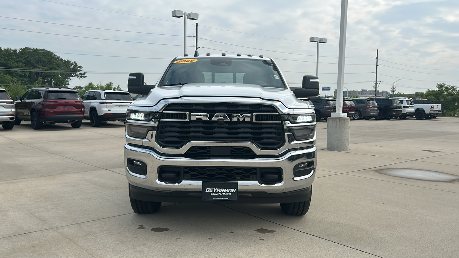 2025 Ram 2500 Tradesman photo 8
