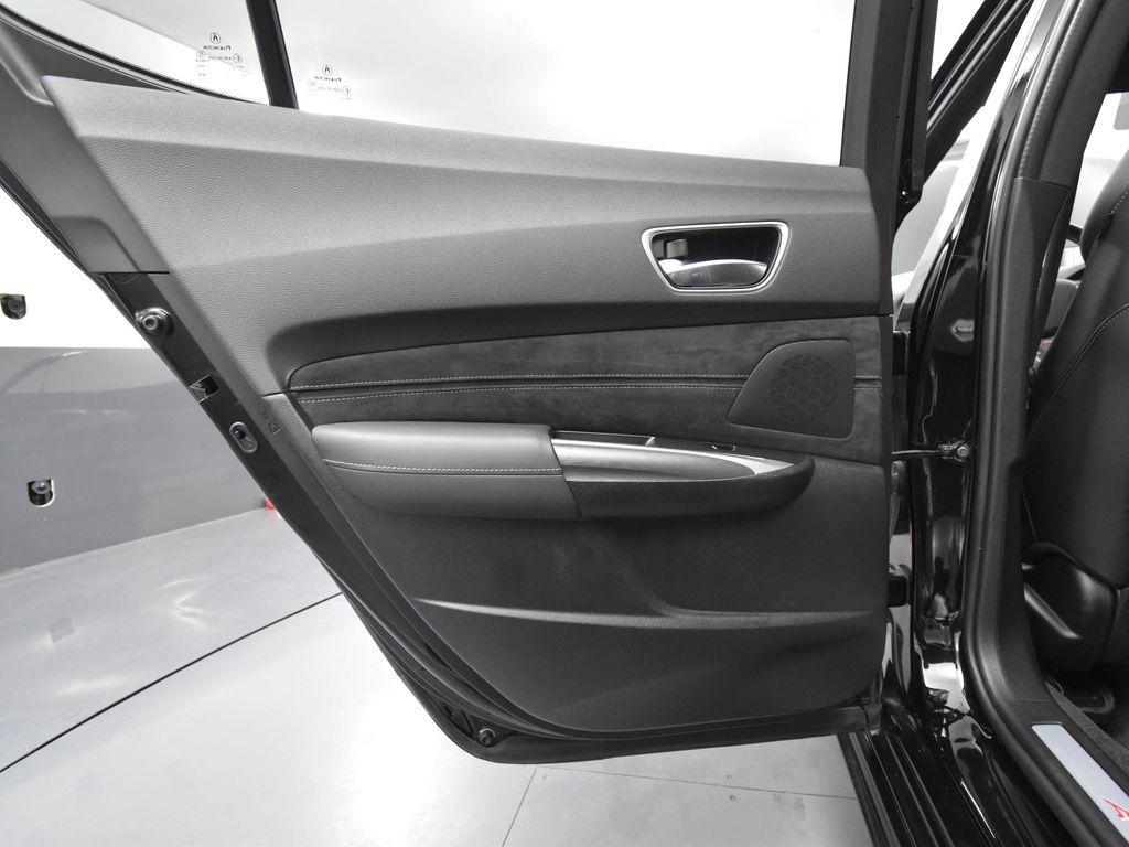 2019 Acura TLX 3.5L Advance SH-AWD photo 32