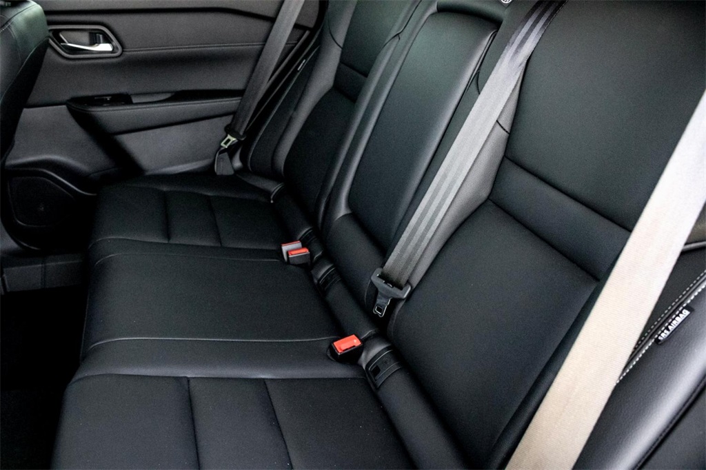 2025 Nissan Rogue SL photo 19