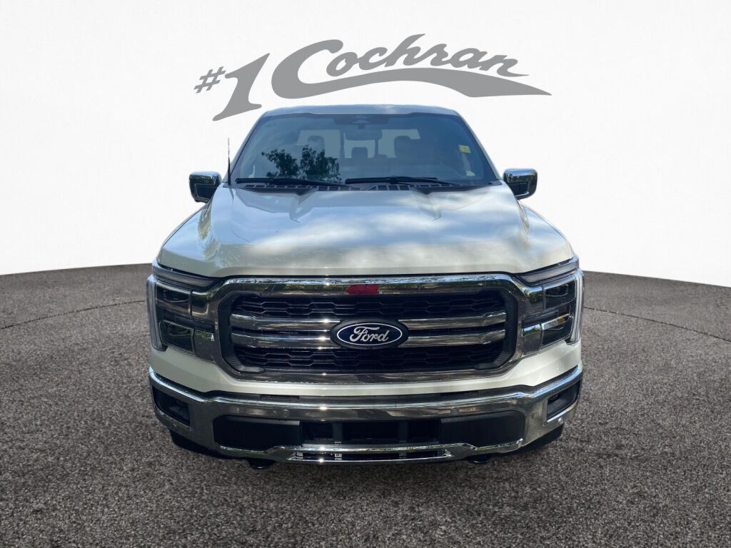 2025 Ford F-150 Lariat photo 2