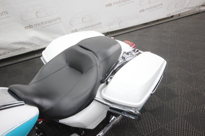 2016 Harley Davidson FLHR / Road King FLHR photo 2