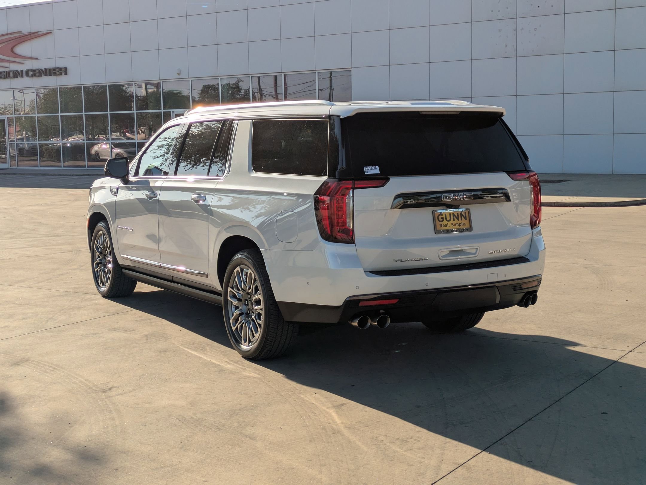 2024 Gmc Yukon XL Denali Ultimate photo 5