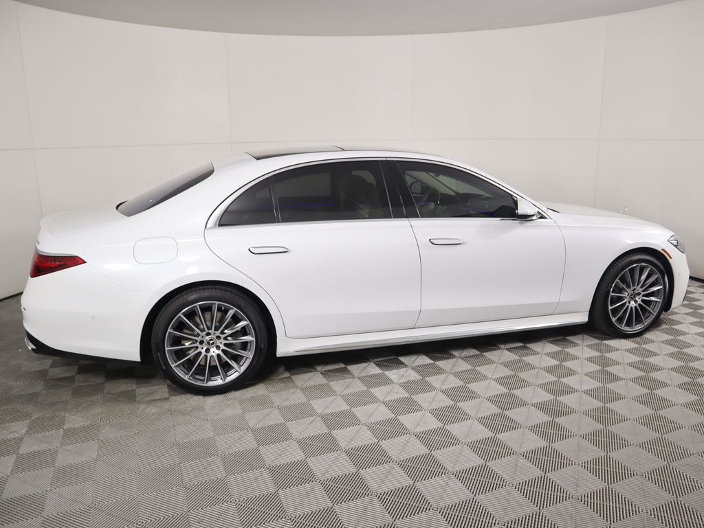 2026 Mercedes Benz S 580 4MATIC photo 3