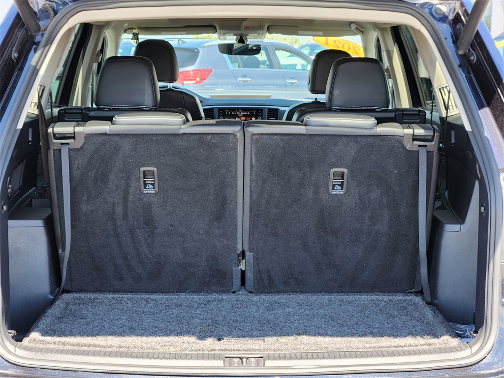 2021 Volkswagen Atlas V6 SE Technology R-Line photo 7