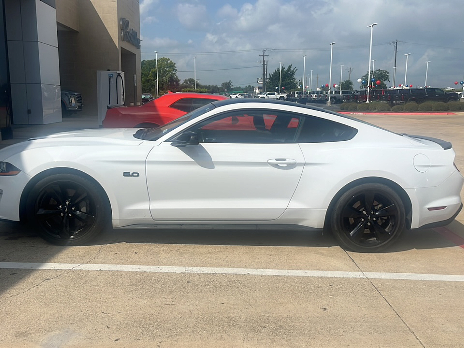 2023 Ford Mustang GT Premium photo 4
