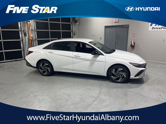 2025 Hyundai Elantra Blue's photo