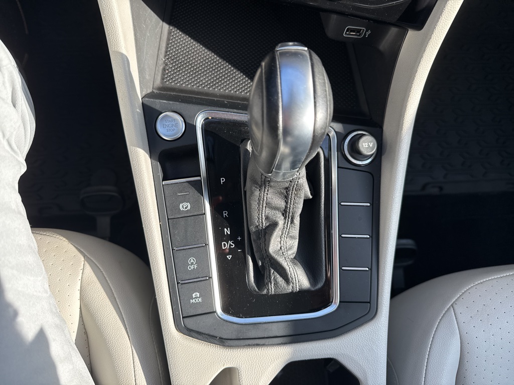 2019 Volkswagen Jetta SEL photo 22