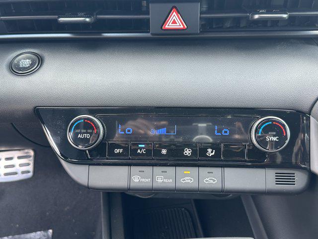 2025 Hyundai Elantra SEL Sport photo 27