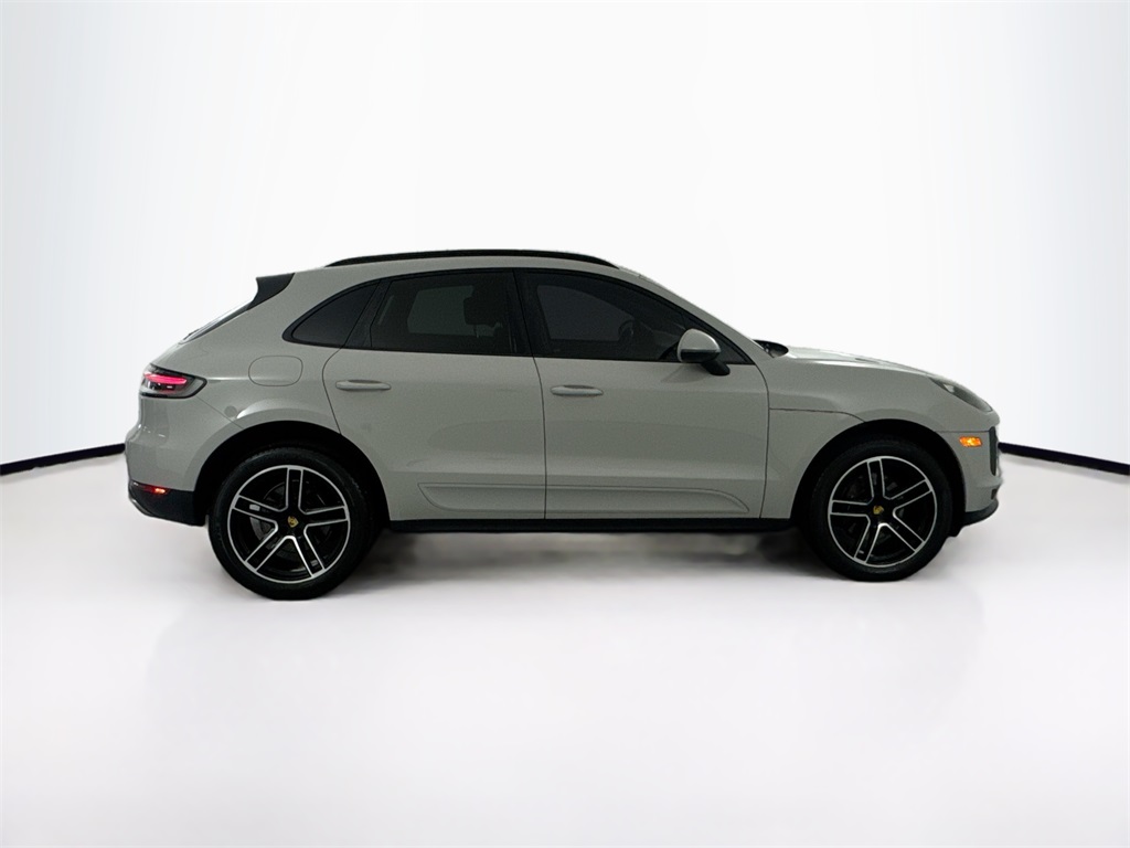 2019 Porsche Macan Base photo 4