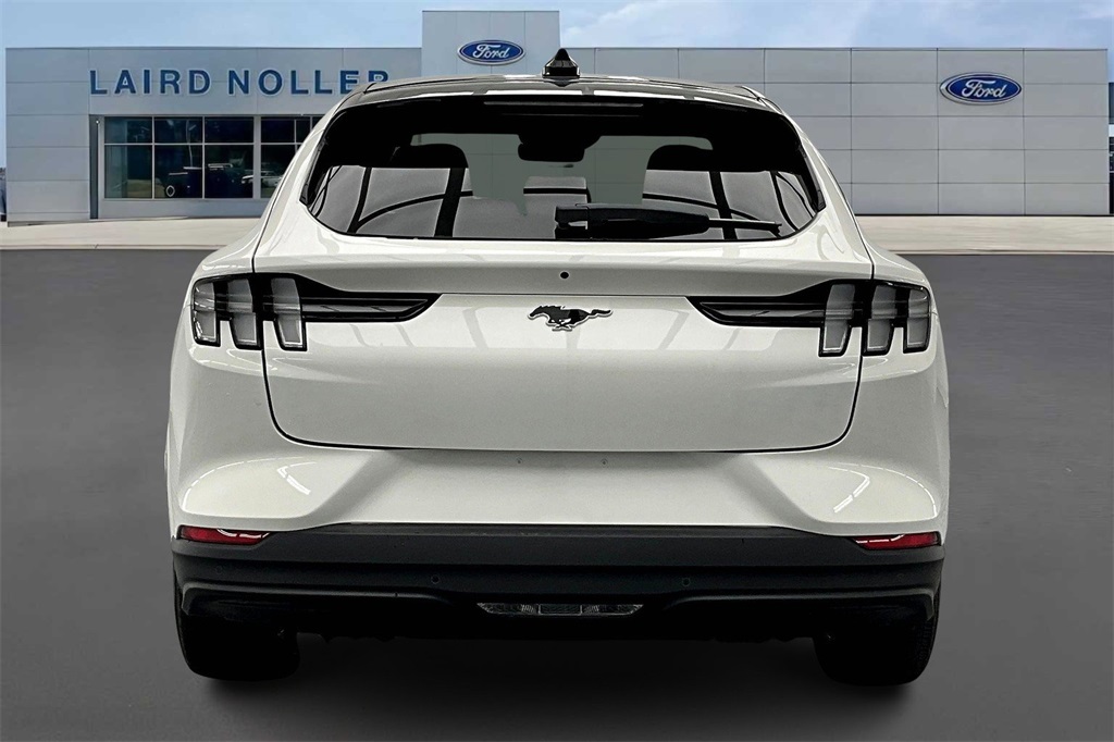 2025 Ford Mustang Mach-E Premium photo 3