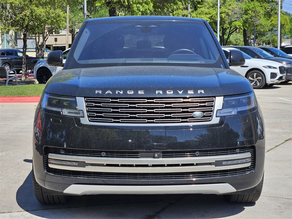 2023 Land Rover Range Rover SE photo 5