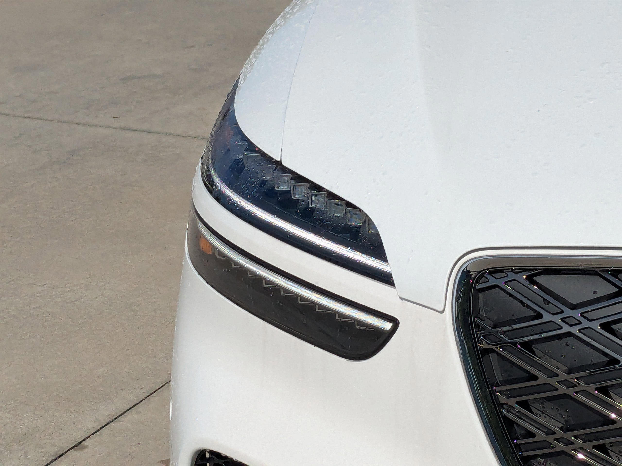 2026 Genesis GV70 2.5T Advanced photo 7