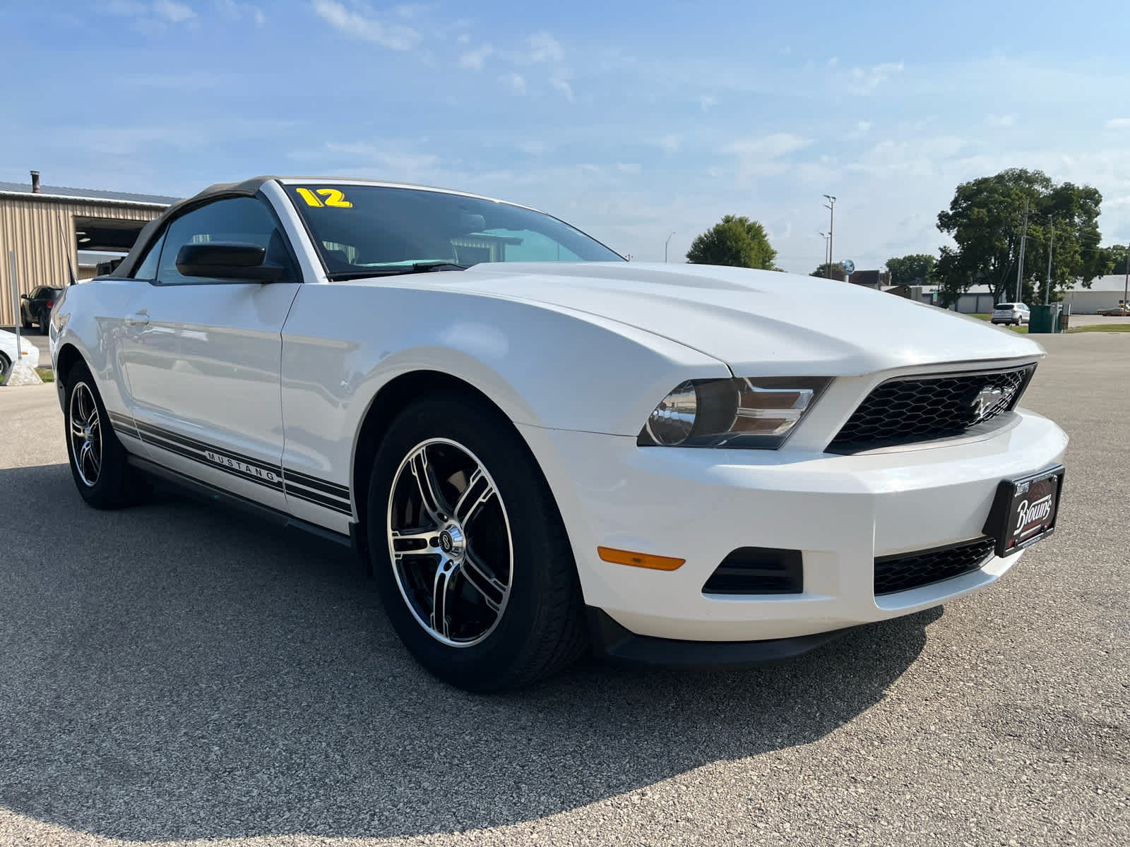 2012 Ford Mustang V6 Premium photo 3