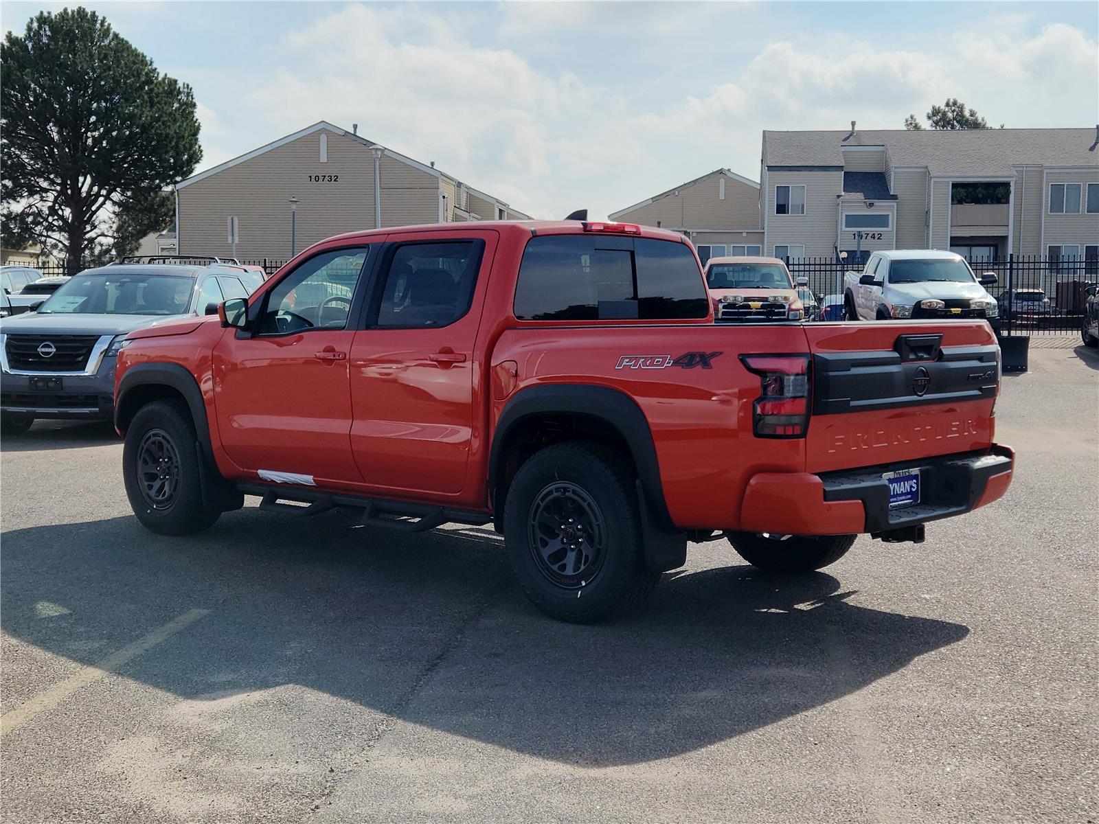 2025 Nissan Frontier Crew Cab PRO-4X photo 4