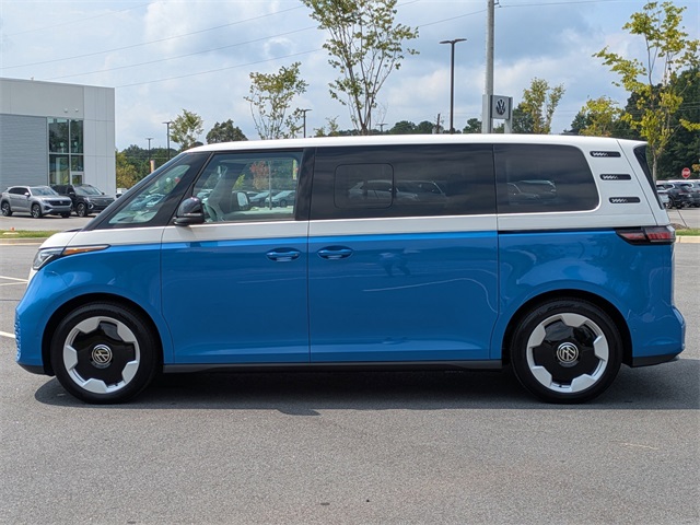 2025 Volkswagen ID. Buzz Pro Plus photo 6