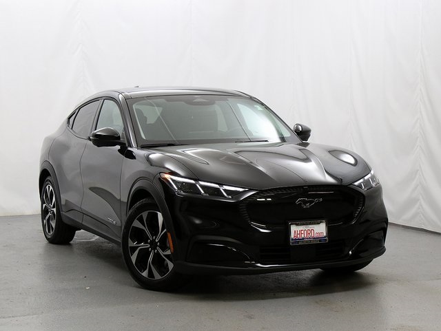 2025 Ford Mustang Mach-E Select AWD's photo