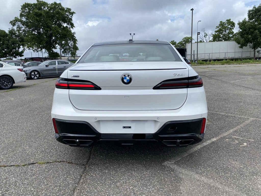 2025 Bmw 760i 760i xDrive photo 3