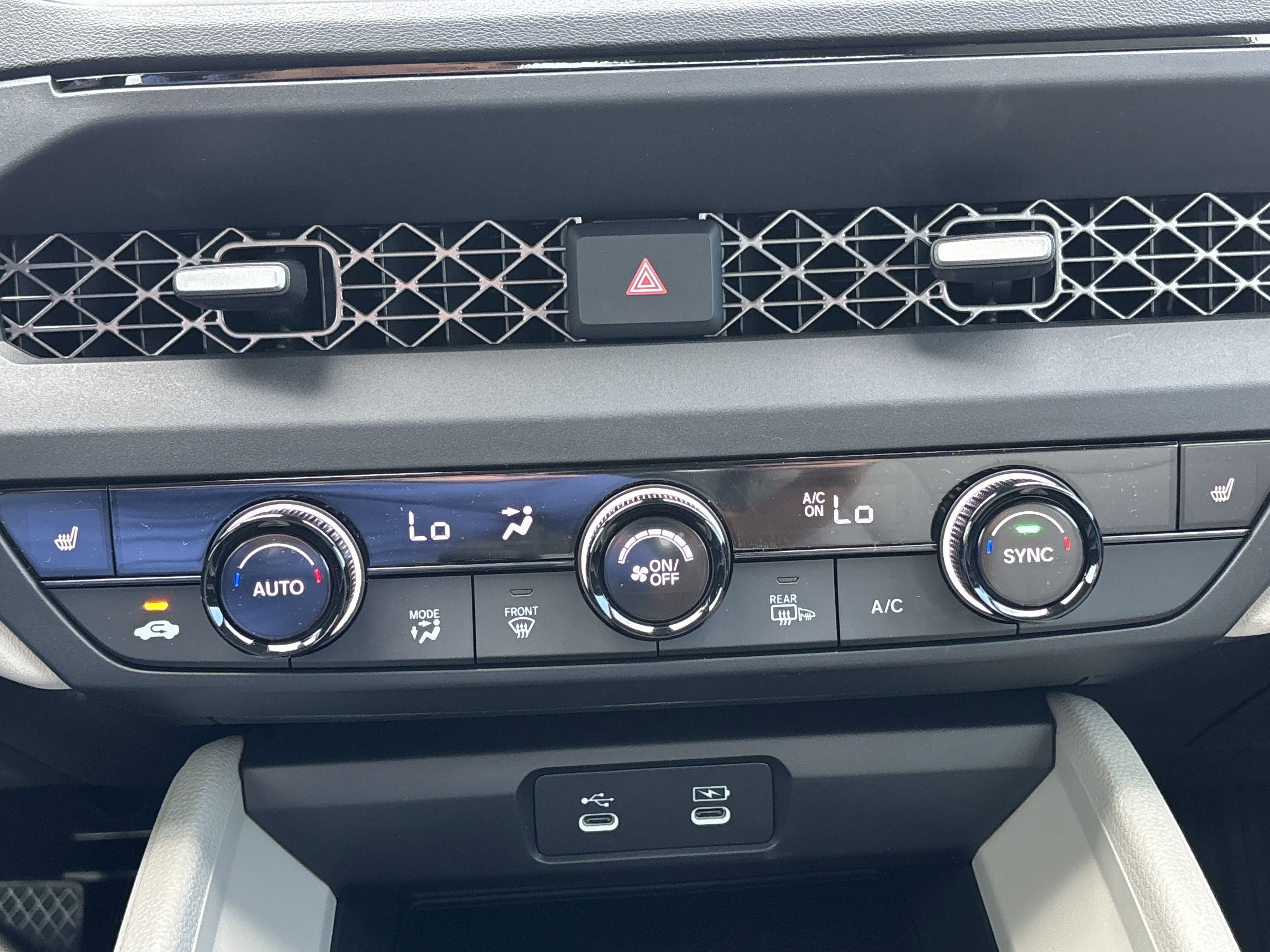 2025 Honda Accord 1.5T SE photo 4