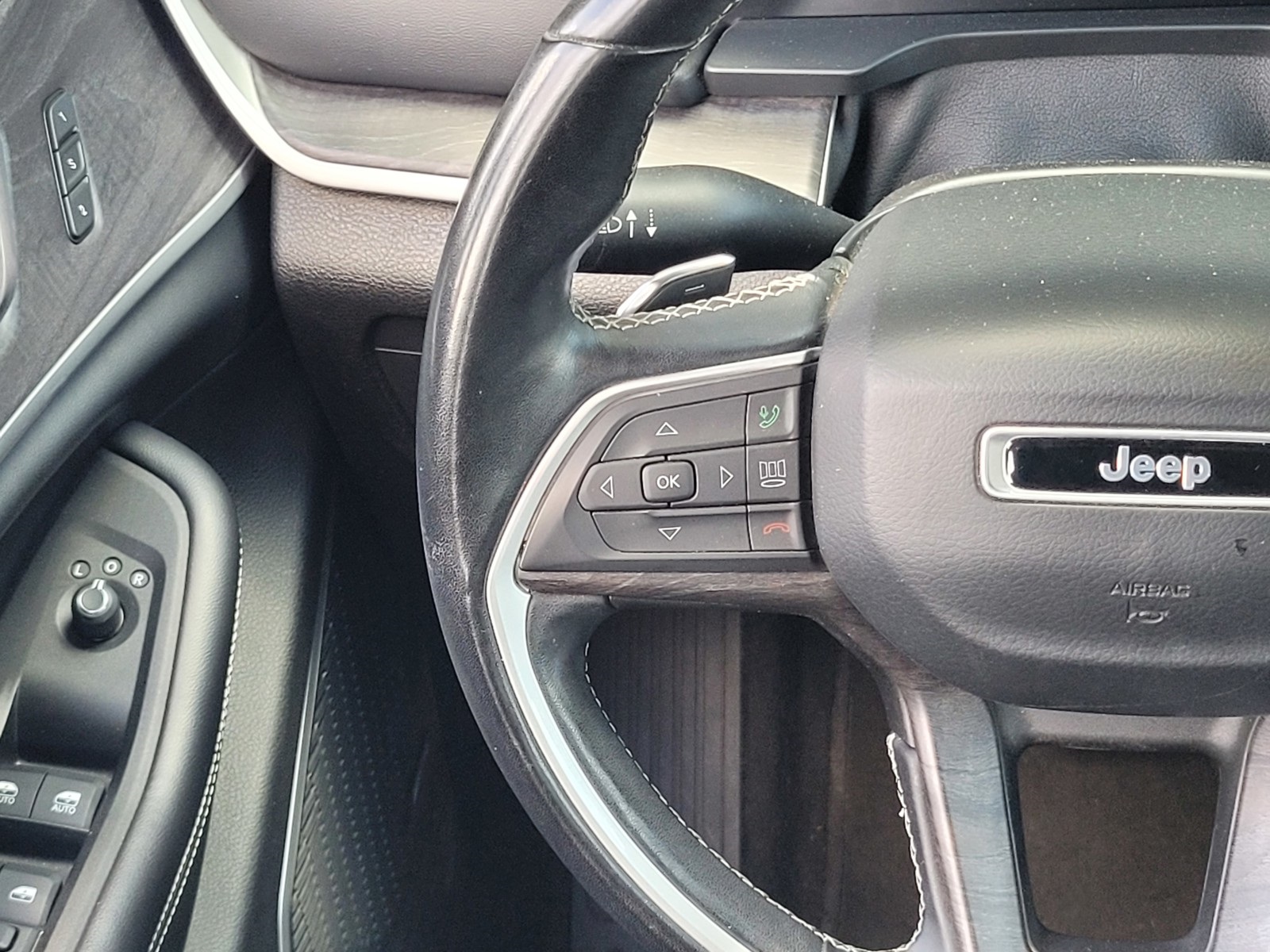 2021 Jeep Grand Cherokee Limited photo 13