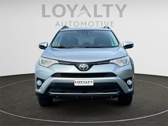 2017 Toyota RAV4 XLE photo 8