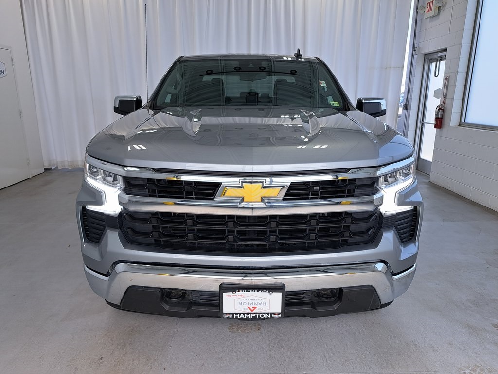 2025 Chevrolet Silverado 1500 LT photo 3
