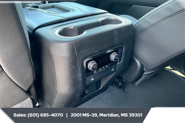 2023 Chevrolet Suburban LT photo 25